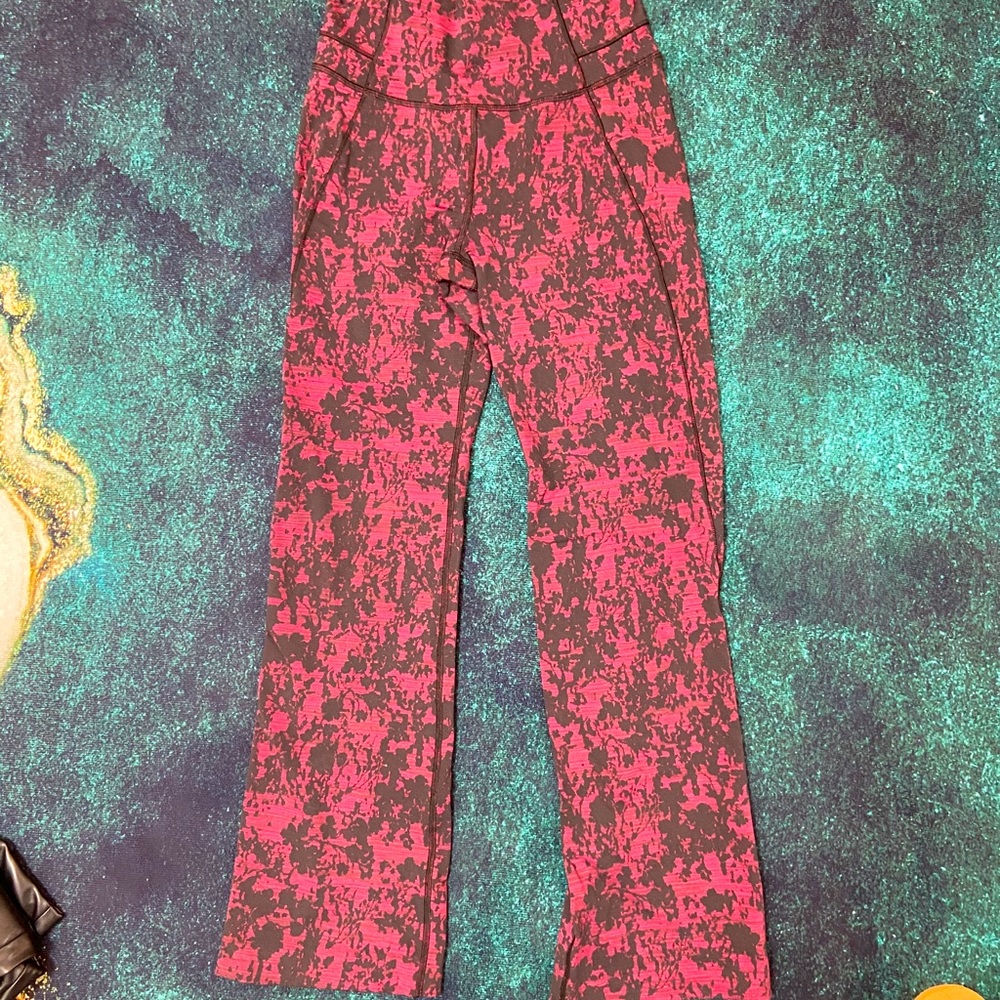 Lululemon yoga pants